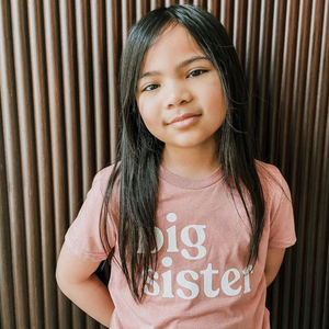 Big sis shop tee
